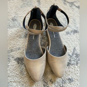 Dr Scholl’s Adjustify metallic memory foam flats